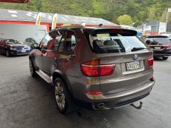 Photo of the vehicle BMW X5