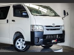 Photo of the vehicle Toyota HiAce