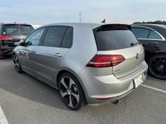 Photo of the vehicle Volkswagen Golf