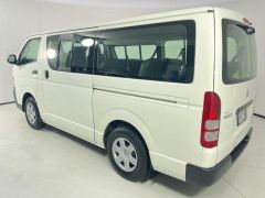 Photo of the vehicle Toyota HiAce