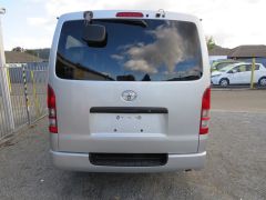 Photo of the vehicle Toyota HiAce