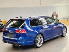 Photo of the vehicle Volkswagen Golf