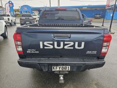 Photo of the vehicle Isuzu D-Max