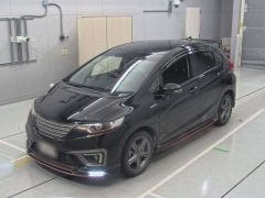 Photo of the vehicle Honda Fit