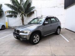 Photo of the vehicle BMW X5