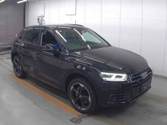 Photo of the vehicle Audi Q5