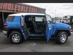 Photo of the vehicle Toyota FJ Cruiser