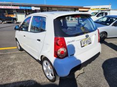 Photo of the vehicle Kia Picanto