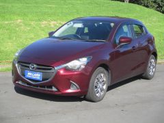 Photo of the vehicle Mazda Demio