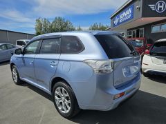 Photo of the vehicle Mitsubishi Outlander