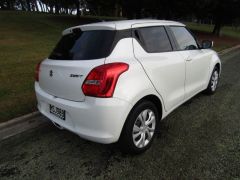 Photo of the vehicle Suzuki Swift