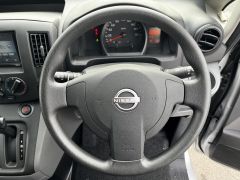 Photo of the vehicle Nissan NV200