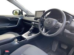 Photo of the vehicle Toyota RAV4