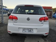 Photo of the vehicle Volkswagen Golf