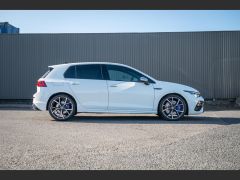 Photo of the vehicle Volkswagen Golf