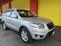 Photo of the vehicle Hyundai Santa Fe