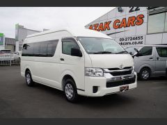 Photo of the vehicle Toyota HiAce