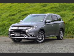 Photo of the vehicle Mitsubishi Outlander