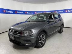 Photo of the vehicle Volkswagen Tiguan