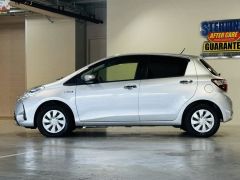 Photo of the vehicle Toyota Vitz