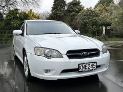 Photo of the vehicle Subaru Legacy