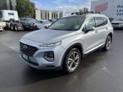 Photo of the vehicle Hyundai Santa Fe