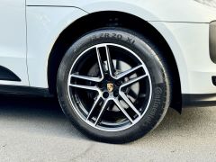 Photo of the vehicle Porsche Macan