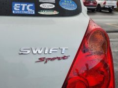 Photo of the vehicle Suzuki Swift