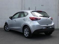 Photo of the vehicle Mazda Demio