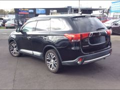 Photo of the vehicle Mitsubishi Outlander