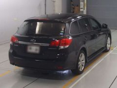 Photo of the vehicle Subaru Legacy