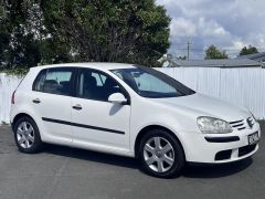 Photo of the vehicle Volkswagen Golf