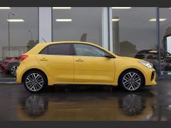 Photo of the vehicle Kia Rio