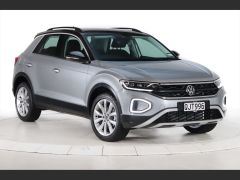 Photo of the vehicle Volkswagen T-Roc