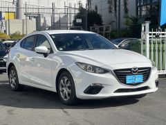 Photo of the vehicle Mazda Axela