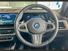 Photo of the vehicle BMW X5