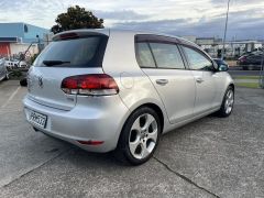 Photo of the vehicle Volkswagen Golf