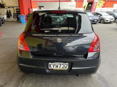 Photo of the vehicle Suzuki Swift