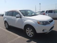 Photo of the vehicle Mitsubishi Outlander