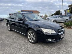 Photo of the vehicle Subaru Legacy