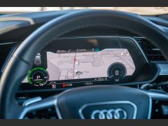 Photo of the vehicle Audi e-tron