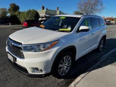 Photo of the vehicle Toyota Highlander