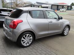 Photo of the vehicle Suzuki Swift