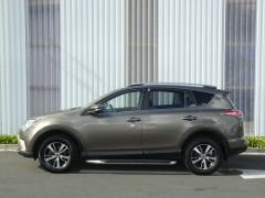 Photo of the vehicle Toyota RAV4