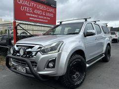 Photo of the vehicle Isuzu D-Max