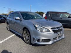 Photo of the vehicle Subaru Legacy