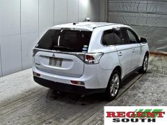 Photo of the vehicle Mitsubishi Outlander