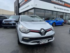 Photo of the vehicle Renault Clio