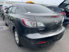 Photo of the vehicle Mazda Axela