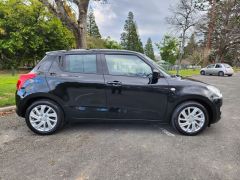 Photo of the vehicle Suzuki Swift